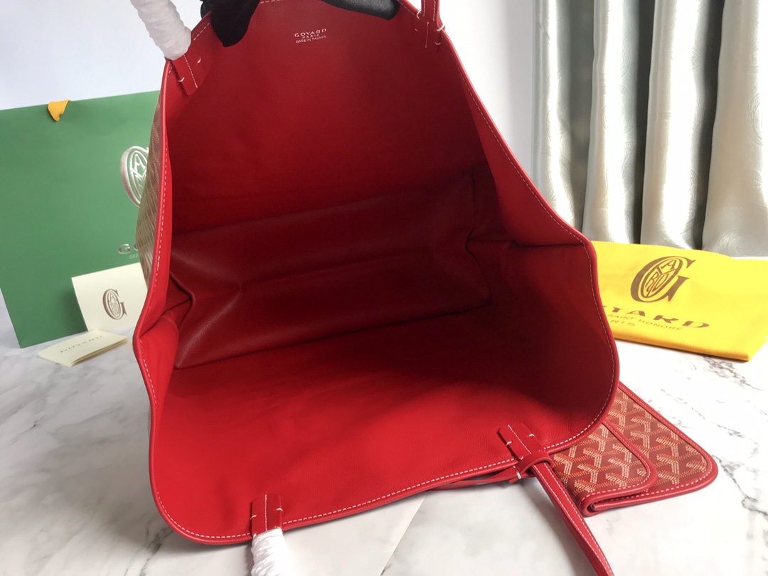 Anjou GM Reversible Tote Bag In Red